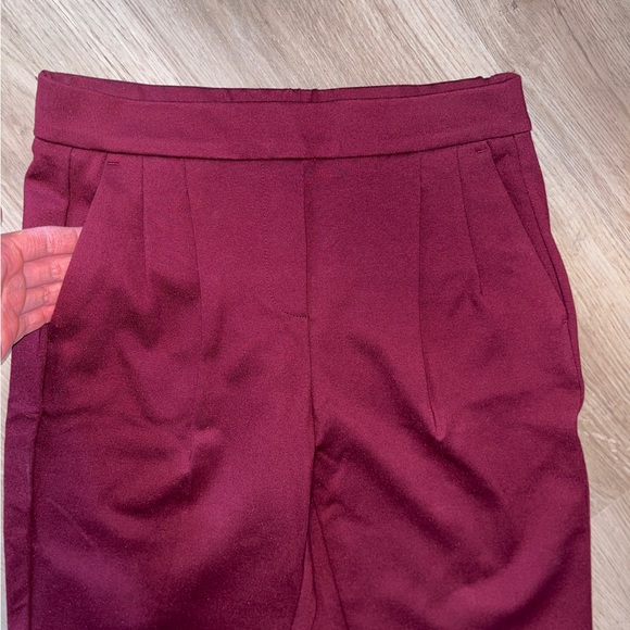 NWOT Pleated Burgundy Slacks with Pockets - Picture 2 of 7